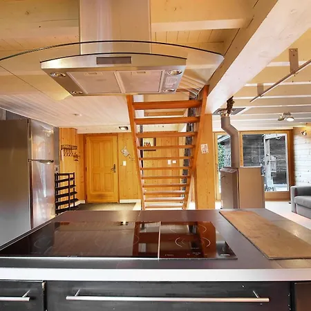 Chalet Of The 5 Chardons Ski-in Ski-out Les Houches